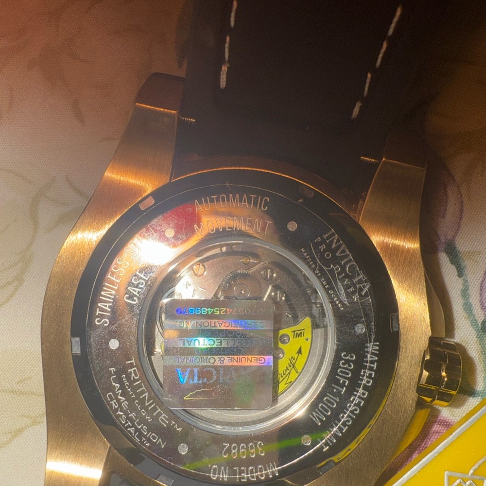 Invicta Gold and Blue Men's Watch - Picture 5 of 5